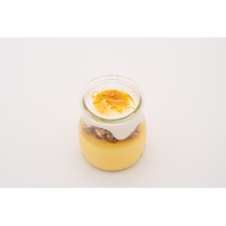 Natillas de chocolate blanco y merengue de Lima - Imagen 2